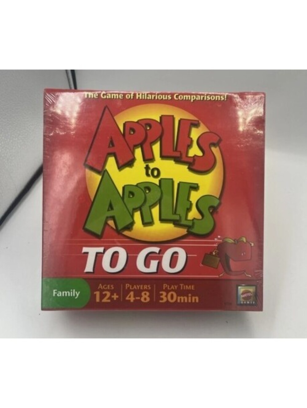 NEW Apples to Apples On the To Go Family Card Game 4-8 Players Sealed Mattel